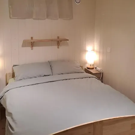Your Lofoten Base, Quiet & Well Located Basement