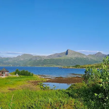 Your Lofoten Base, Quiet & Well Located Basement Vestvagoy